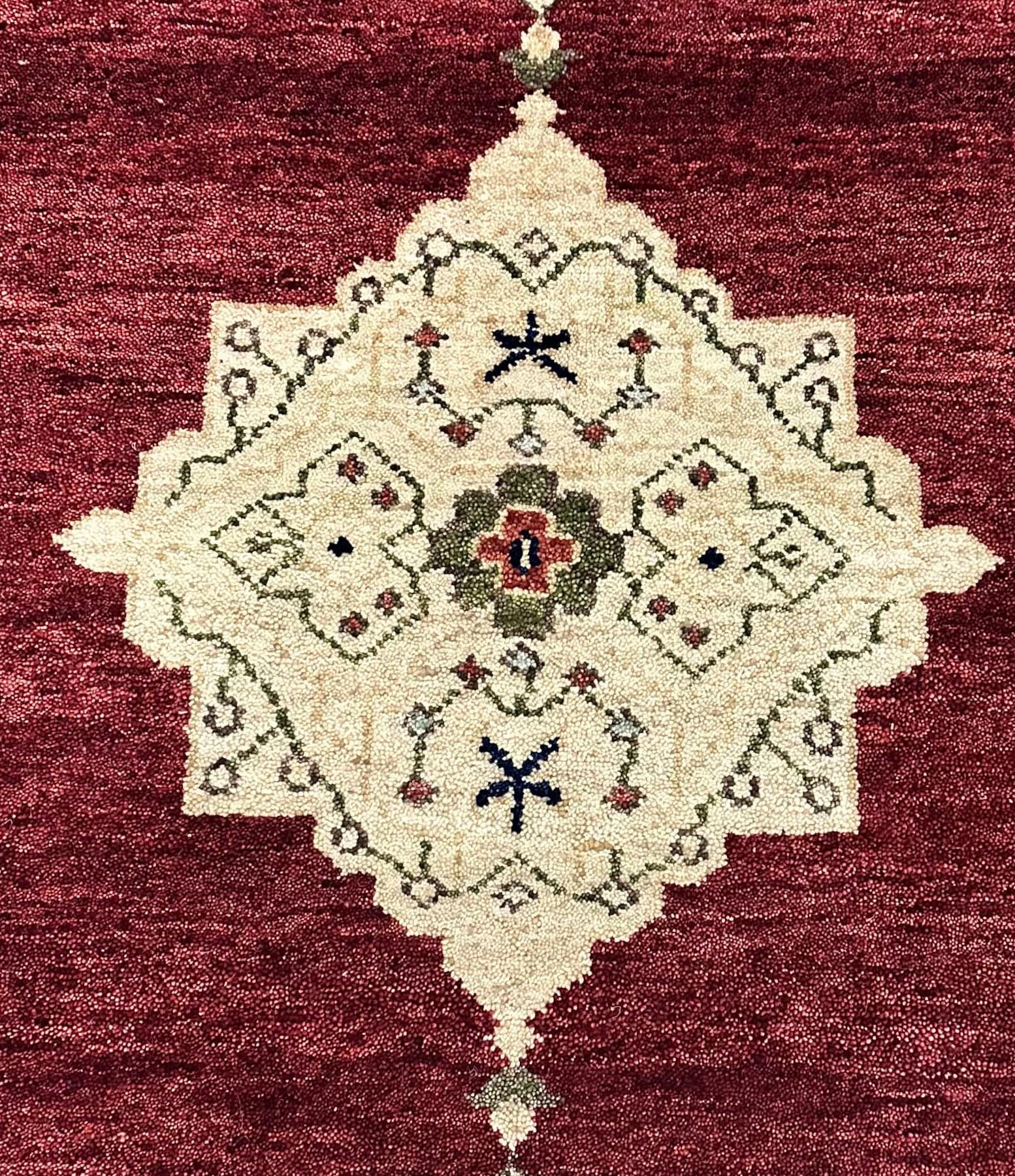 Plain Medallion Collection Detail
